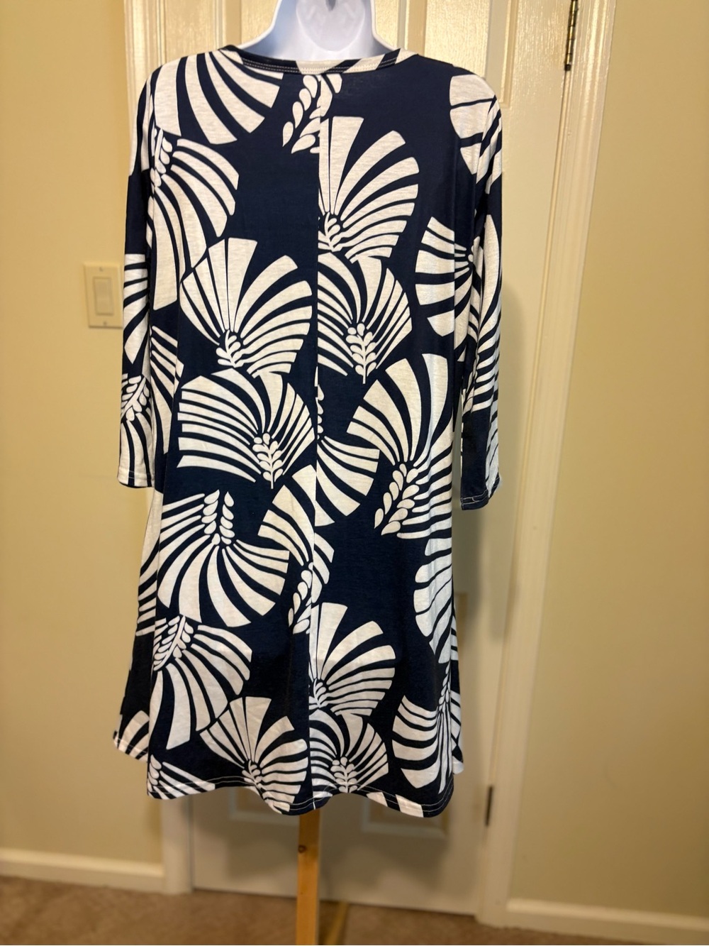 Navy & White Floral Swing Tunic Dress, Size: L - Picture 2 of 7